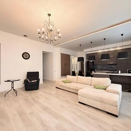 2-bedrooms Downtown *