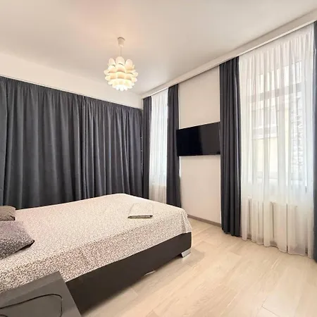 2-bedrooms Downtown Apartment Odesa